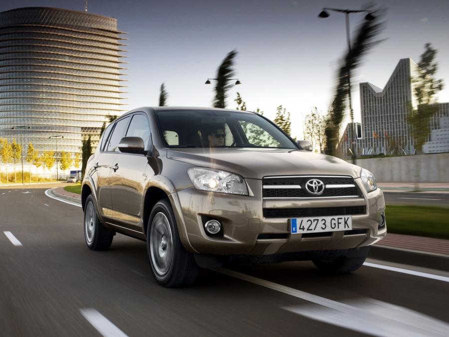  Toyota RAV4 2008 года  (фото 9 из 25)